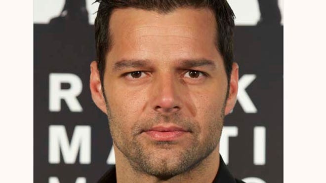 Ricky Martin Twitter Photo Change.JPG